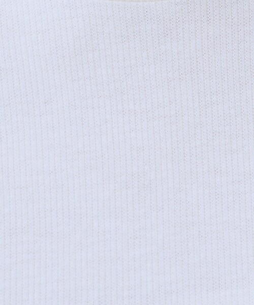 UNTITLED（アンタイトル）の「【吸湿発熱/洗える】ハイネックインナー（Tシャツ/カットソー・レディース・ブラック/オフホワイト/ダークグレー・00/02/04/44/48）」の8枚目の写真