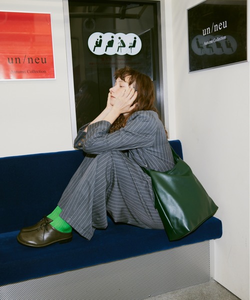 un/neu（アンノイ）の「ショルダーバッグ（ショルダーバッグ・レディース・ブラック・FREE）」の3枚目の写真