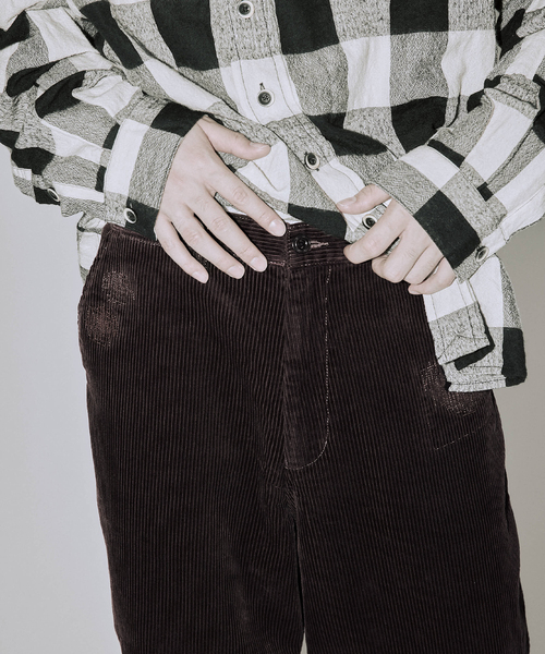 JOURNAL STANDARD J.S HOMESTEAD（ジャーナルスタンダードホームステッド）の「J.S.Homestead / コーデュロイ パッチ パンツ（その他パンツ・メンズ・ブラック/ブラウン・LARGE/MEDIUM）」の19枚目の写真