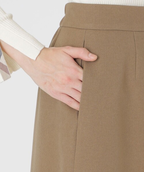 BLUE LABEL CRESTBRIDGE(ブルーレーベルクレストブリッジ)の「ウールライクツイルパーシャルチェックスカート(スカート・レディース・ブラウン/ベージュ/ブラック・38/36)」の17枚目の写真