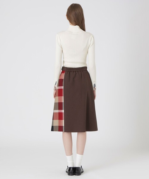 BLUE LABEL CRESTBRIDGE(ブルーレーベルクレストブリッジ)の「ウールライクツイルパーシャルチェックスカート(スカート・レディース・ブラウン/ベージュ/ブラック・38/36)」の9枚目の写真