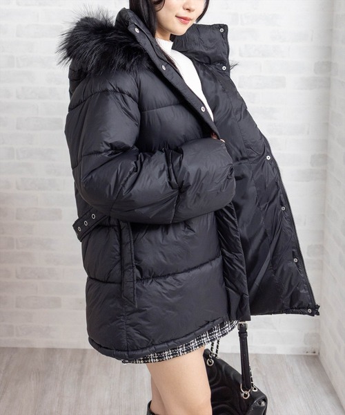 CLEAR BASIC（クリアベーシック）の「ベルト付きエコファー中綿ダウン［大人 カジュアル 着回し力抜群］≪AW新作≫（ダウンジャケット/コート・レディース・オフホワイト/ブラック・F）」の3枚目の写真