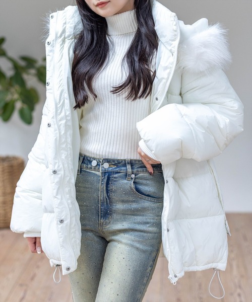 CLEAR BASIC（クリアベーシック）の「ベルト付きエコファー中綿ダウン［大人 カジュアル 着回し力抜群］≪AW新作≫（ダウンジャケット/コート・レディース・オフホワイト/ブラック・F）」の12枚目の写真