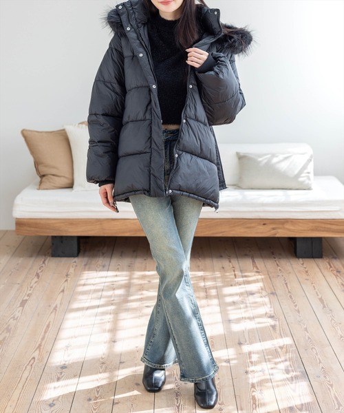 CLEAR BASIC（クリアベーシック）の「ベルト付きエコファー中綿ダウン［大人 カジュアル 着回し力抜群］≪AW新作≫（ダウンジャケット/コート・レディース・オフホワイト/ブラック・F）」の10枚目の写真