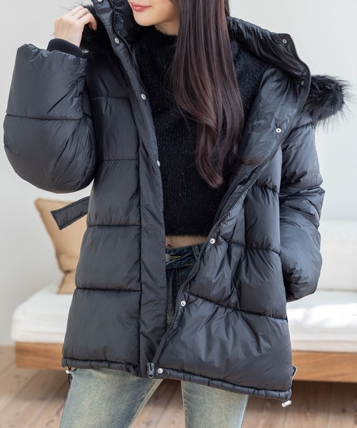 CLEAR BASIC（クリアベーシック）の「ベルト付きエコファー中綿ダウン［大人 カジュアル 着回し力抜群］≪AW新作≫（ダウンジャケット/コート・レディース・オフホワイト/ブラック・F）」の9枚目の写真