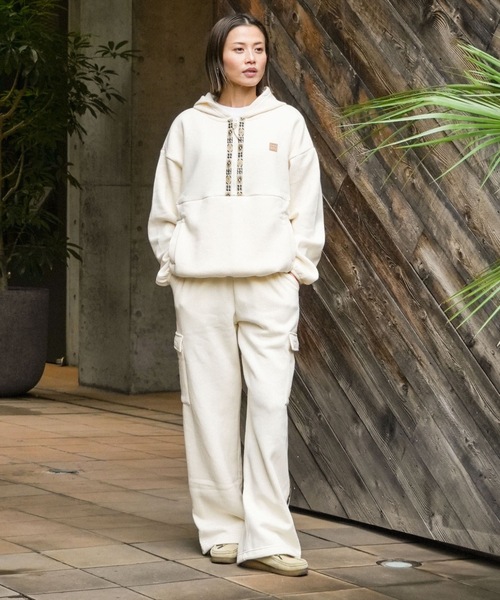 BILLABONG(ビラボン)の「BILLABONG レディース ADIV FLEECE CARGO LO セットアップボトムス 【2025年秋冬モデル】 @autumn/ビラボン撥水カーゴスウェットパンツ(SET UP・セットアップ可能・空港コーデ)(スウェットパンツ・レディース・パープル/アイボリー・MEDIUM/LARGE)」の21枚目の写真
