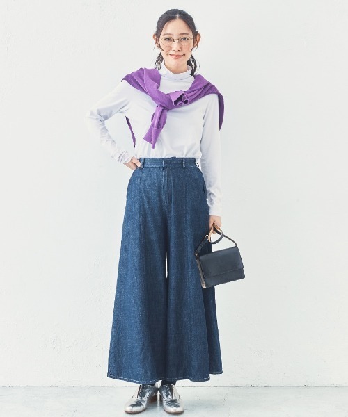 and myera(アンド マイラ)の「and myera さらりとしたカットソータートル(Tシャツ/カットソー・レディース・ベージュ/ブラック/ホワイト・M/L/LL/S)」の6枚目の写真