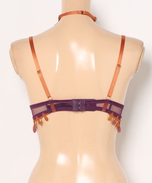 LINGERIEAM（ランジェリアム）の「ホリー グレースシルク ブラ（B・Cカップ）（ブラジャー・レディース・プラム/ゴールド・C65/C70）」の4枚目の写真