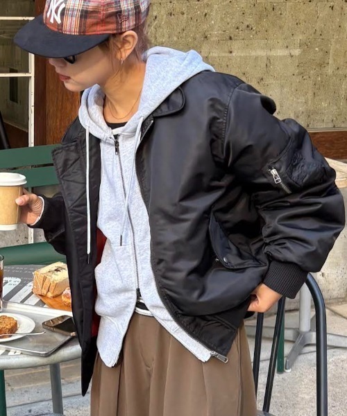 CIAOPANIC TYPY（チャオパニックティピー）の「【UNISEX】CWU-45Pフライトジャケット/MA-1（MA-1・レディース・ブラック/カーキ/キャメル・MEDIUM/LARGE）」の11枚目の写真