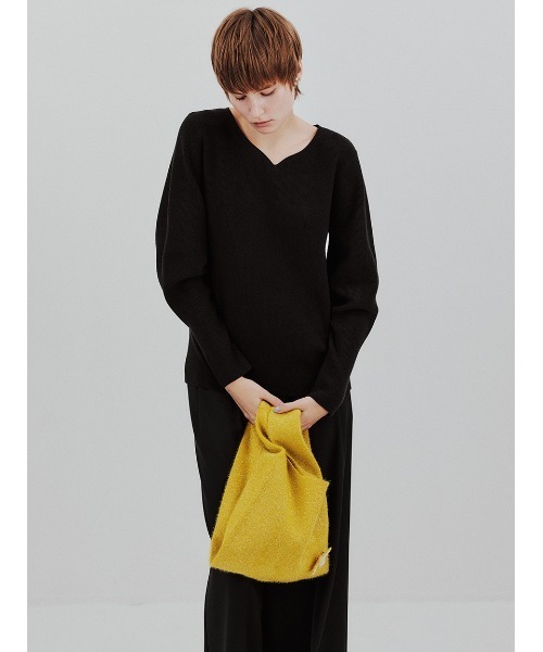 Mila Owen（ミラオーウェン）の「ビーズバッチ付きラメニットトートバッグ（トートバッグ・レディース・イエロー/ブラウン/ライトブルー/ブラック・F）」の14枚目の写真