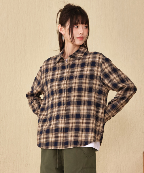 CHASECULT(チェイスカルト)の「レディース フランネルチェックシャツ-ネイビー(シャツ/ブラウス・レディース・ネイビー・85/90)」の2枚目の写真