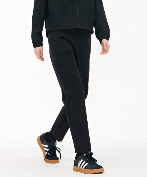 CHASECULT(チェイスカルト)の「レディースストレッチスリムウォームアップパンツ-ブラック(スウェットパンツ・レディース・ブラック・76/67/70)」の4枚目の写真