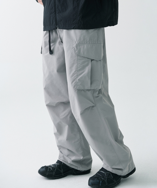 MUSINSA STANDARD（ムシンサスタンダード）の「[シティレジャー] NPワイドベルト付きカーゴパンツ[ライトグレー]（その他パンツ・メンズ・その他・28/29/40/38/42/36/34/32/30/31/33/26/27）」の2枚目の写真