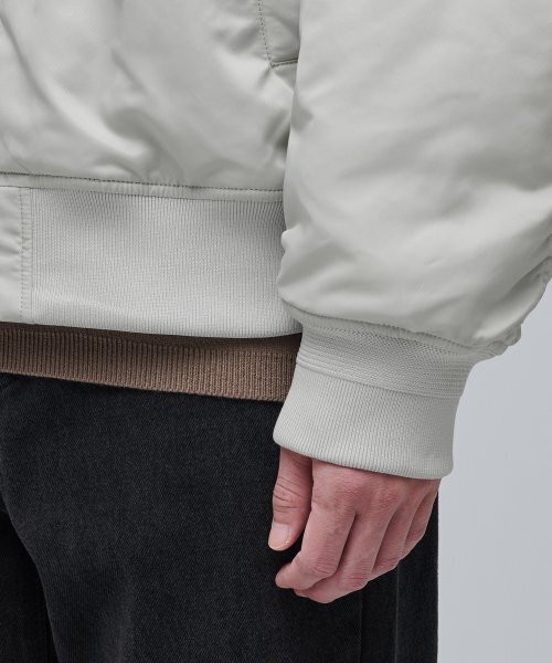 MUSINSA STANDARD（ムシンサスタンダード）の「特大MA-1ボンバージャケット【ダスティクリーム】（MA-1・メンズ・その他・X-LARGE）」の9枚目の写真