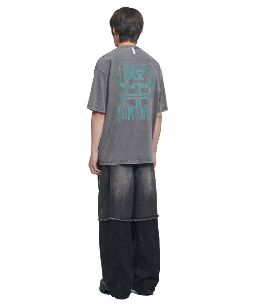 NOMANUAL(NOMANUAL)の「EMBLEM WASHED T-SHIRT - WASHED GRAY(Tシャツ/カットソー・レディース・その他・MEDIUM/LARGE/X-LARGE/SMALL)」の4枚目の写真