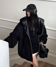 AsheKsha(アシクシャ)の【新作】裏地付き両面着用可能なファー付きレザージャケット(ムートンコート)