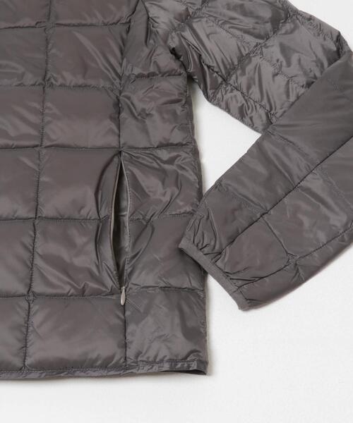 ITEMS URBANRESEARCH(アイテムズ アーバンリサーチ)の「TAION CREW NECK BUTTON DOWN JACKET(ダウンジャケット/コート・レディース・ブラック/グレー/グレー系その他・MEDIUM/LARGE/X-LARGE)」の4枚目の写真