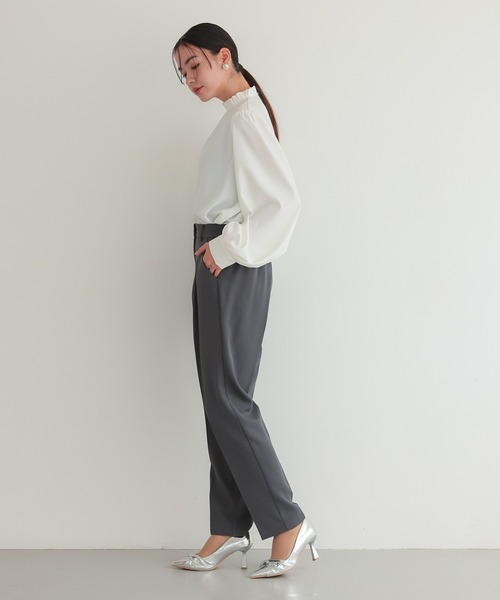 TOKYO OFFICA(トーキョーオフィカ)の「卒業式・入学式・学校行事・結婚式 対応【手洗いOK】ペプラム ブラウス付き 3点セット ママ きれいめ パンツスーツ レディース ノーカラー ジャケット セレモニー ママスーツ 七五三 ビジネス セットアップ スーツ(スーツセット・レディース・ベージュ/ネイビー/チャコール/ブラック・M/L)」の11枚目の写真