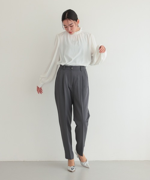 TOKYO OFFICA(トーキョーオフィカ)の「卒業式・入学式・学校行事・結婚式 対応【手洗いOK】ペプラム ブラウス付き 3点セット ママ きれいめ パンツスーツ レディース ノーカラー ジャケット セレモニー ママスーツ 七五三 ビジネス セットアップ スーツ(スーツセット・レディース・ベージュ/ネイビー/チャコール/ブラック・M/L)」の10枚目の写真