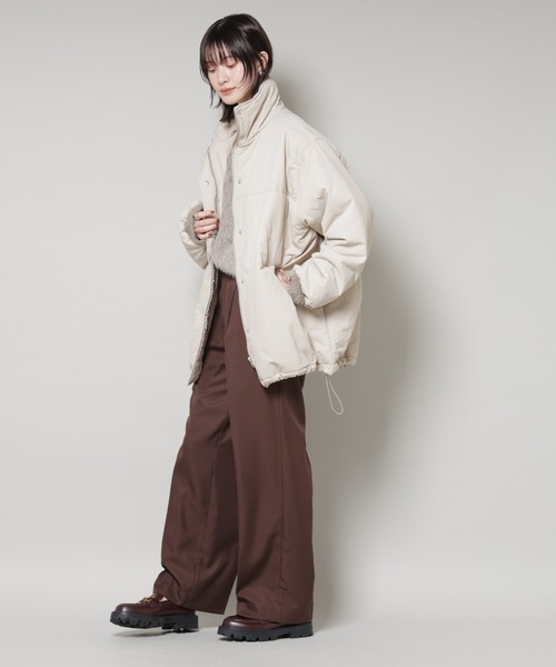 NANO universe(ナノユニバース)の「撥水加工 中綿スタンドオーバージップブルゾン(ブルゾン・レディース・ブラック/ホワイト/ベージュ・FREE)」の10枚目の写真