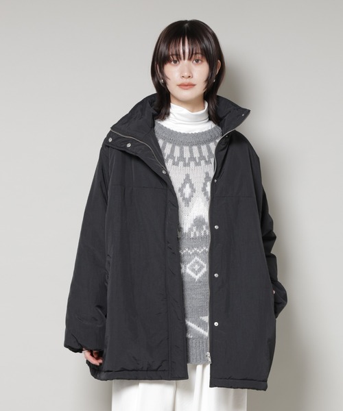 NANO universe(ナノユニバース)の「撥水加工 中綿スタンドオーバージップブルゾン(ブルゾン・レディース・ブラック/ホワイト/ベージュ・FREE)」の19枚目の写真