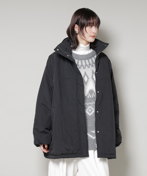 NANO universe(ナノユニバース)の「撥水加工 中綿スタンドオーバージップブルゾン(ブルゾン・レディース・ブラック/ホワイト/ベージュ・FREE)」の21枚目の写真