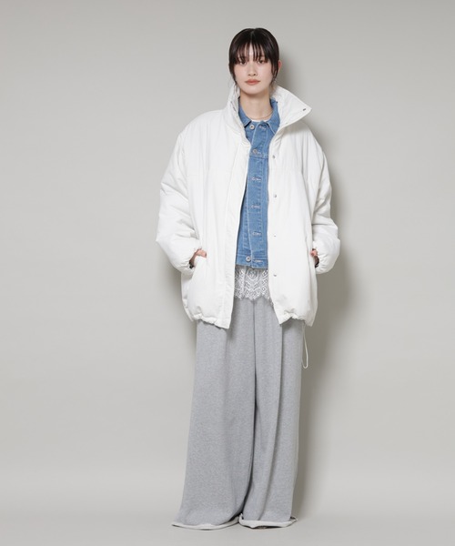 NANO universe(ナノユニバース)の「撥水加工 中綿スタンドオーバージップブルゾン(ブルゾン・レディース・ブラック/ホワイト/ベージュ・FREE)」の15枚目の写真