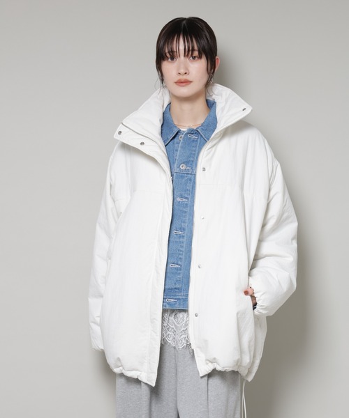 NANO universe(ナノユニバース)の「撥水加工 中綿スタンドオーバージップブルゾン(ブルゾン・レディース・ブラック/ホワイト/ベージュ・FREE)」の12枚目の写真