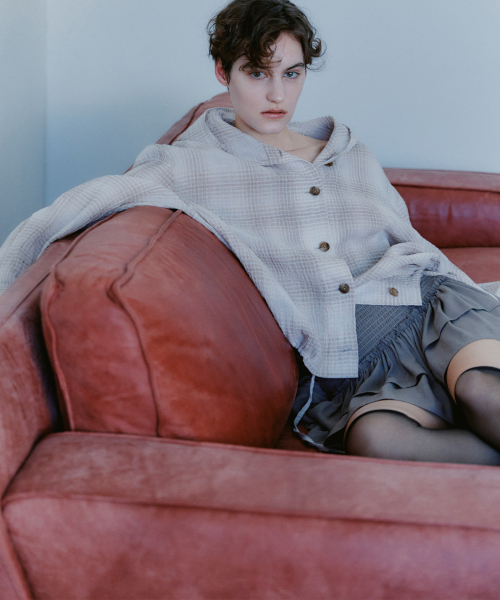 INSILENCE WOMEN(インサイレンスウーマン)の「チェックリネンフードシャツ BEIGE(パーカー・レディース・その他・SMALL/MEDIUM)」の1枚目の写真