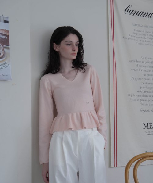 DEHEVE（デヘヴェ）の「V-neck Flare Shirring Knit [Pink]（ニット/セーター・レディース・PINK・FREE）」の8枚目の写真