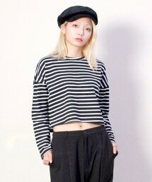 ルーズフィットストライプクロップ長袖Tシャツ