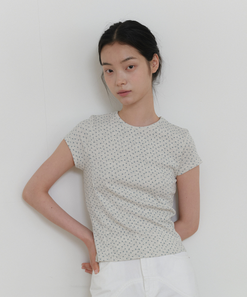 YUPPE(ヨッペ)の「FLOWER CAP T-SHIRT_OATMEAL(Tシャツ/カットソー・レディース・その他・FREE)」の2枚目の写真