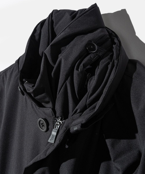 HERNO(ヘルノ)の「HERNO BLAZER WITH BIB IN 2-LAYER PROMETEO DOWN JACKET ヘルノ ビブイン 2レイヤー テイラード ダウンジャケット(ダウンジャケット/コート・メンズ・ブラック・48/52/46/50)」の16枚目の写真