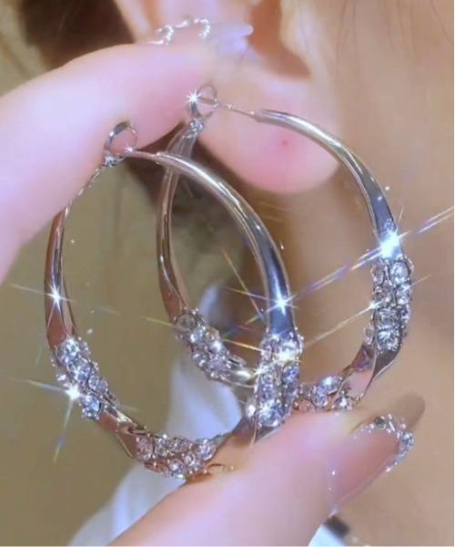 Port（ポート）の「【 Port / ポート 】 デザイン フープ ピアス（ピアス（両耳用）・レディース・シルバー系その他3/ホワイト系その他/ホワイト/シルバー系その他/シルバー/シルバー系その他2・FREE）」の3枚目の写真