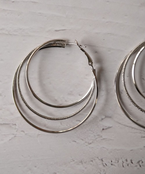 Port（ポート）の「【 Port / ポート 】 デザイン フープ ピアス（ピアス（両耳用）・レディース・シルバー系その他3/ホワイト系その他/ホワイト/シルバー系その他/シルバー/シルバー系その他2・FREE）」の21枚目の写真
