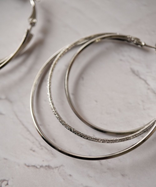 Port（ポート）の「【 Port / ポート 】 デザイン フープ ピアス（ピアス（両耳用）・レディース・シルバー系その他3/ホワイト系その他/ホワイト/シルバー系その他/シルバー/シルバー系その他2・FREE）」の22枚目の写真