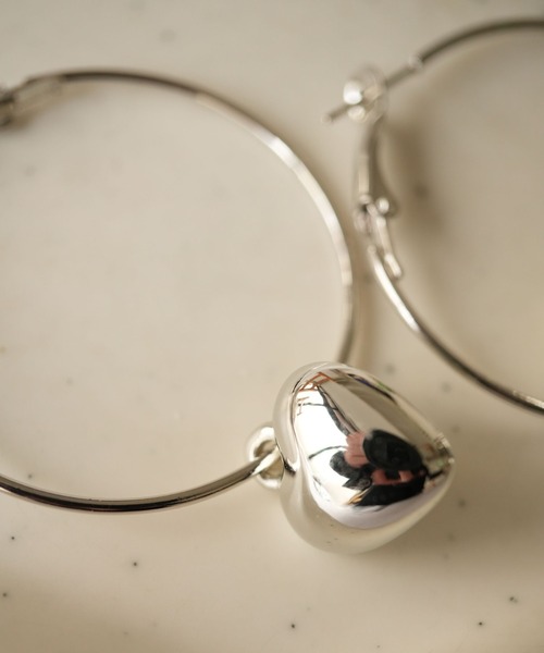 Port（ポート）の「【 Port / ポート 】 デザイン フープ ピアス（ピアス（両耳用）・レディース・シルバー系その他3/ホワイト系その他/ホワイト/シルバー系その他/シルバー/シルバー系その他2・FREE）」の20枚目の写真