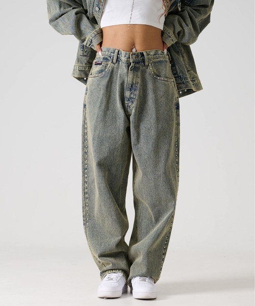 FUBU( フブ)の「FUBU フブ ブランド Studs Denim Pants / スタッズ デニム パンツ ワイド(デニムパンツ・メンズ・ネイビー/ブラウン/ライトブルー/ブラック・34/32/36/38)」の3枚目の写真