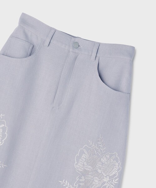 GRACE CONTINENTAL（グレースコンチネンタル）の「エンブロイダリータイトスカート（スカート・レディース・ブラック/ライトグレー・36/38）」の8枚目の写真