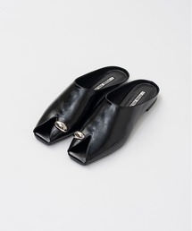 PRANK PROJECT | 【2026Spring Pre-Order】オープントゥメタルフラットミュール / Open-Toe Metal Flat Mules(その他シューズ)