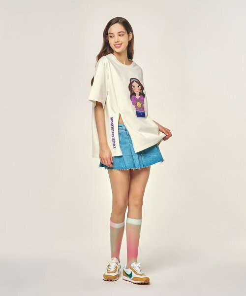 YOUK SHIM WON（ユクシムウォン）の「サイドスリットTシャツ F ルナ（Tシャツ/カットソー・レディース・その他・FREE）」の4枚目の写真