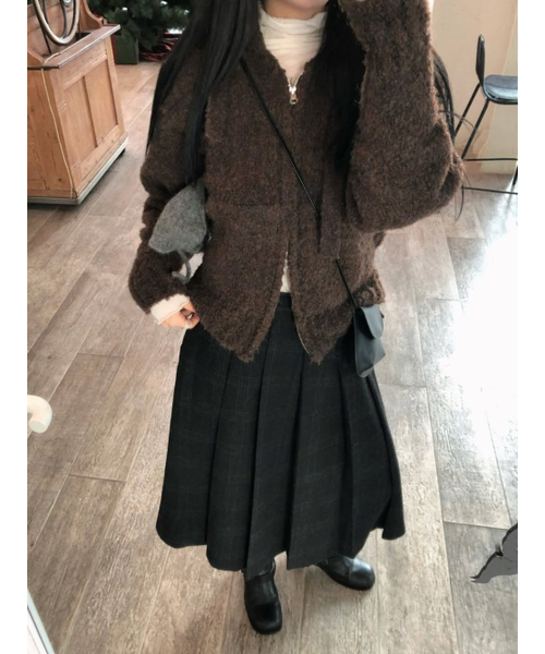 Majournee(マジョネ)の「TIE SET COZY BOUCLE KNIT ZIP-UP_BROWN(ニット/セーター・レディース・その他・FREE)」の1枚目の写真