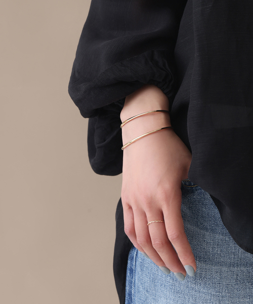 Lilas(リラ) 2.5パイプC型バングルワイド K10 2.5パイプC型バングルワイド K10（ブレスレット）｜Lilas（リラ）の