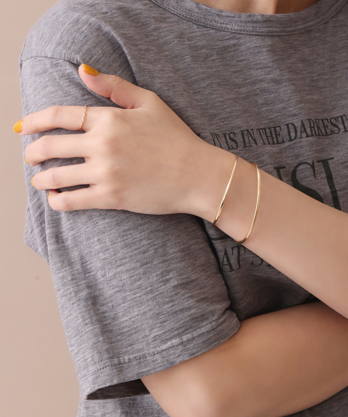 2.5パイプC型バングルワイド K10（ブレスレット）｜Lilas（リラ）の