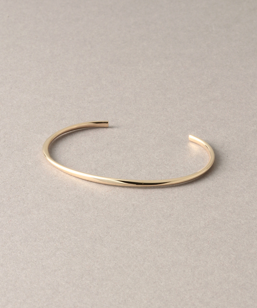 2.5パイプC型バングルワイド K10（ブレスレット）｜Lilas（リラ）の