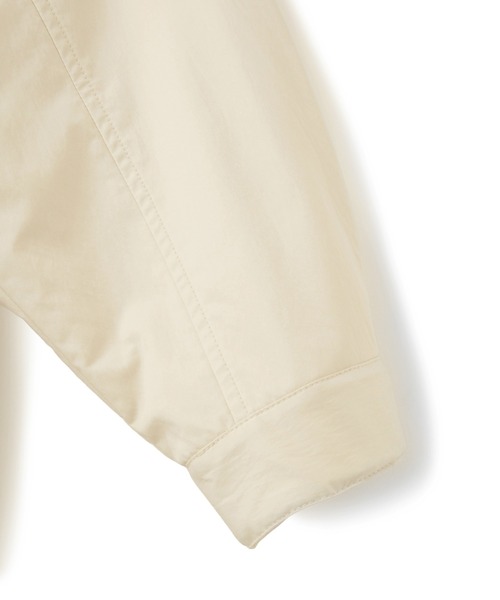 ADAM ET ROPE'(アダムエロペ)の「【サステナブル】グランウォームシルエットブルゾン/撥水(ブルゾン・レディース・ホワイト系その他5/ブラック・FREE)」の21枚目の写真