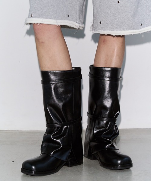 JOSE MOON（ジョゼムーン）の「BELTED MIDDLE BOOTS/ベルトミドルブーツ（ブーツ・レディース・ブラック・35/37/39）」の3枚目の写真