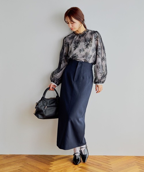 mysty woman(ミスティウーマン)の「フローラルラメ刺繍ブラウス 638990(シャツ/ブラウス・レディース・ピンク/ブルー/アイボリー/ブラック・FREE)」の10枚目の写真