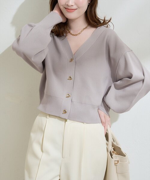 natural couture（ナチュラルクチュール）の「プチプラハトメバー釦カーデ（カーディガン/ボレロ・レディース・チャコールグレー/アイボリー/グレイッシュベージュ/ブラック/ミント/ネイビー/ピンク/ライトグレー/レッド・FREE）」の4枚目の写真