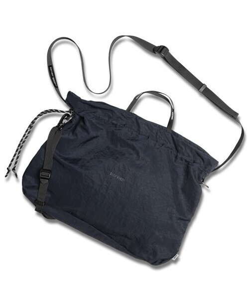 DIAFVINE(ディアフバイン)の「DV22STP.668 SLING BAG HEAVY NYLON -Deep Navy-(メッセンジャーバッグ・メンズ・その他・ONE SIZE)」の1枚目の写真